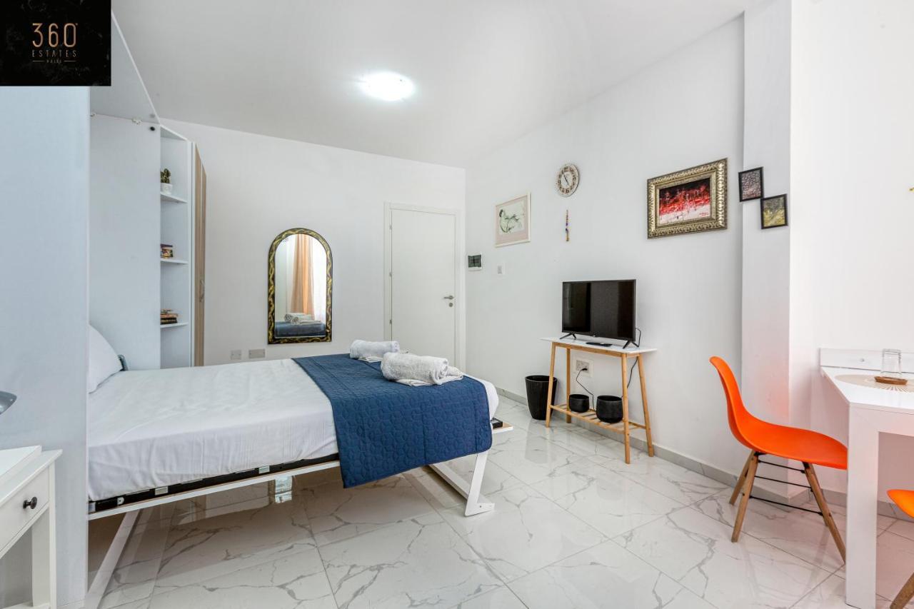 The Sliema Studio Stay By 360 Estates ภายนอก รูปภาพ