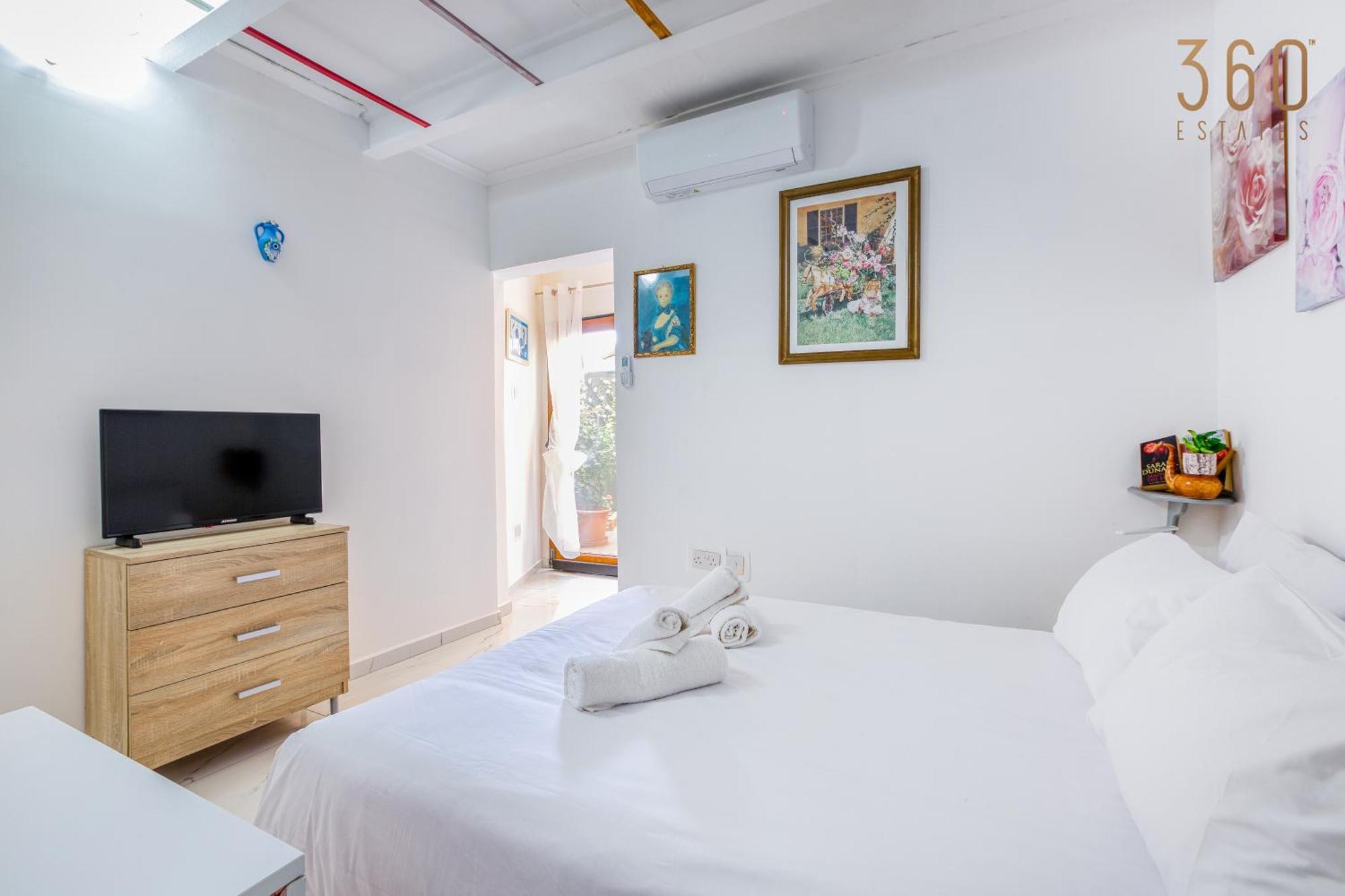 The Sliema Studio Stay By 360 Estates ภายนอก รูปภาพ