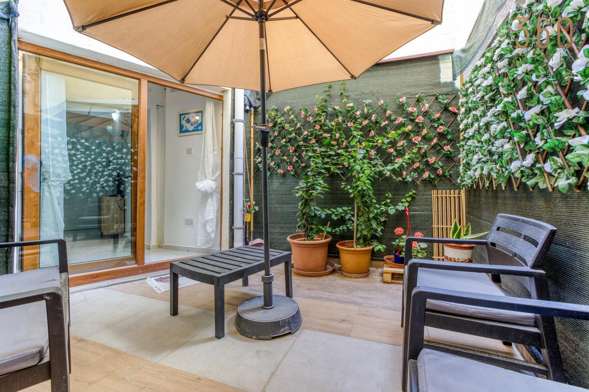 The Sliema Studio Stay By 360 Estates ภายนอก รูปภาพ